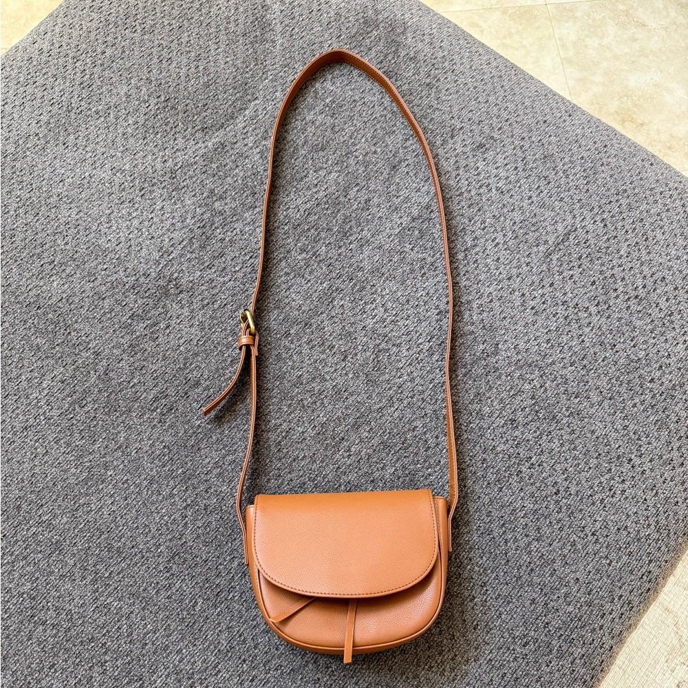 JJ Winters Tan Saddle-Style Crossbody Bag